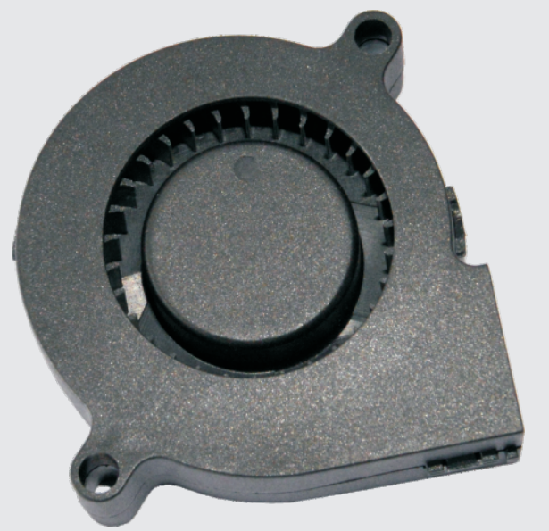 無(wú)線充電器風(fēng)扇電機(jī)-無(wú)線充電板無(wú)刷風(fēng)扇解決方案-萬(wàn)至達(dá)電機(jī)